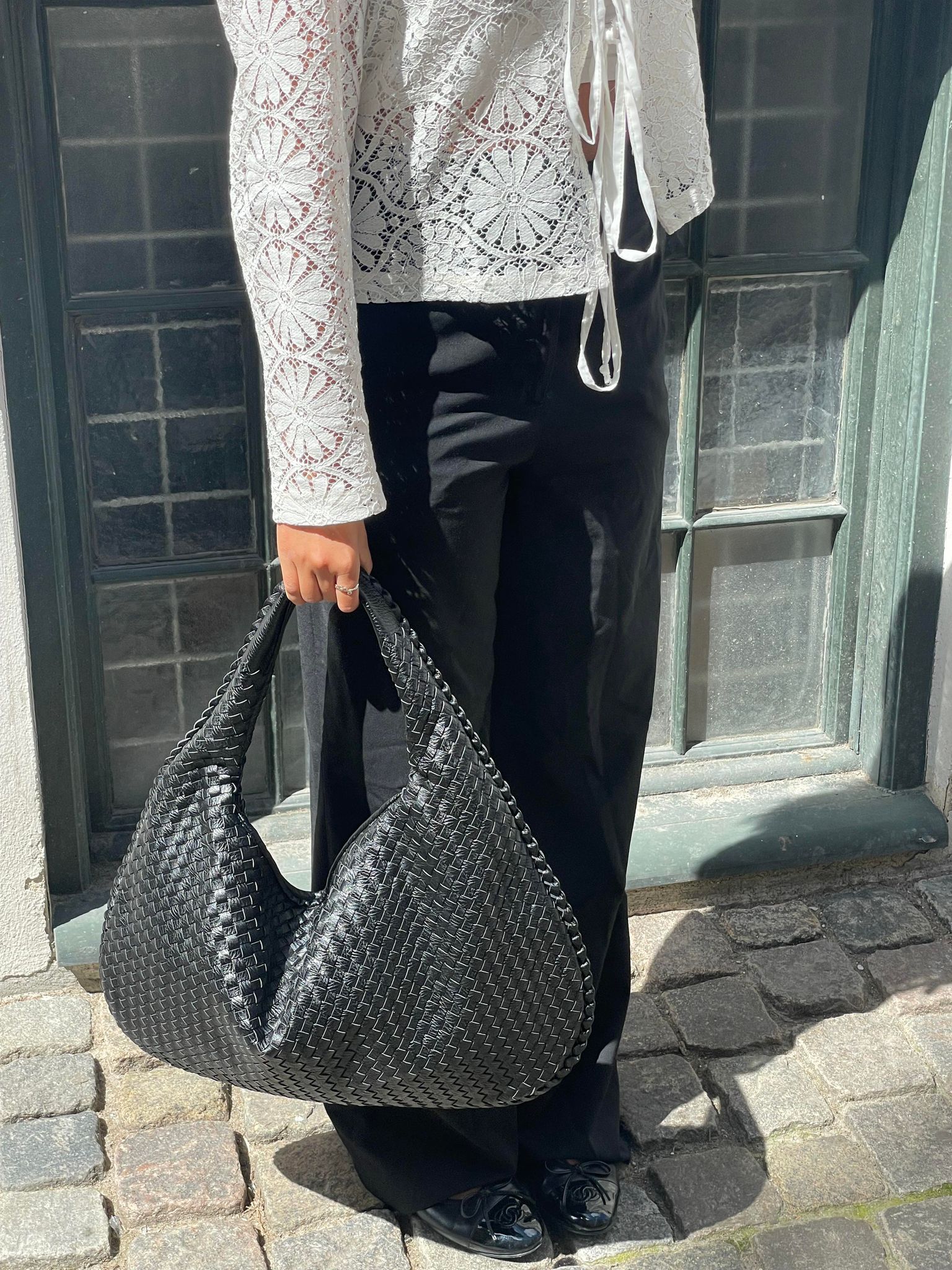 Nerina | Women’s Woven Handbag with Trendy Design