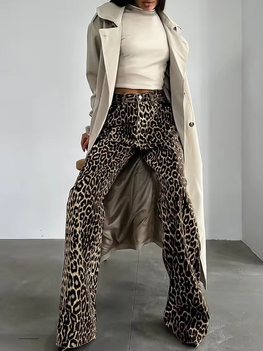 Saria | Women’s Leopard Print Straight Jeans