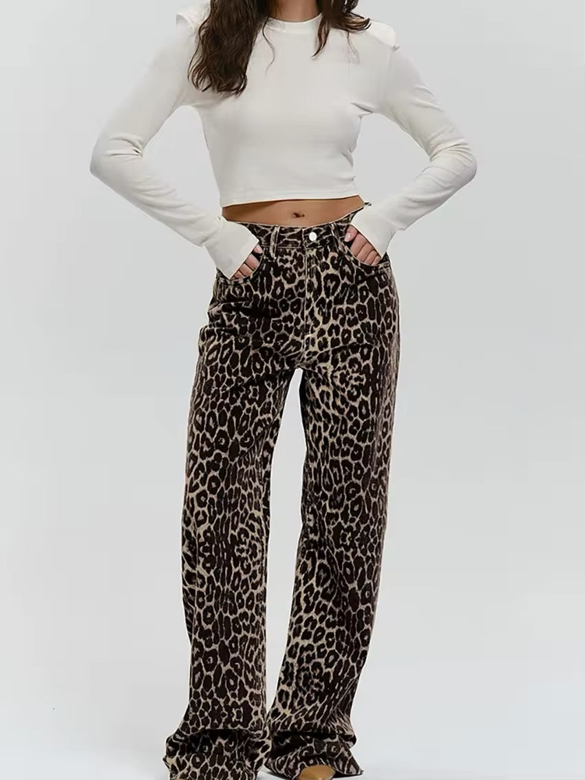 Saria | Women’s Leopard Print Straight Jeans