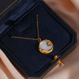 Eloa Lunar Gold Necklace
