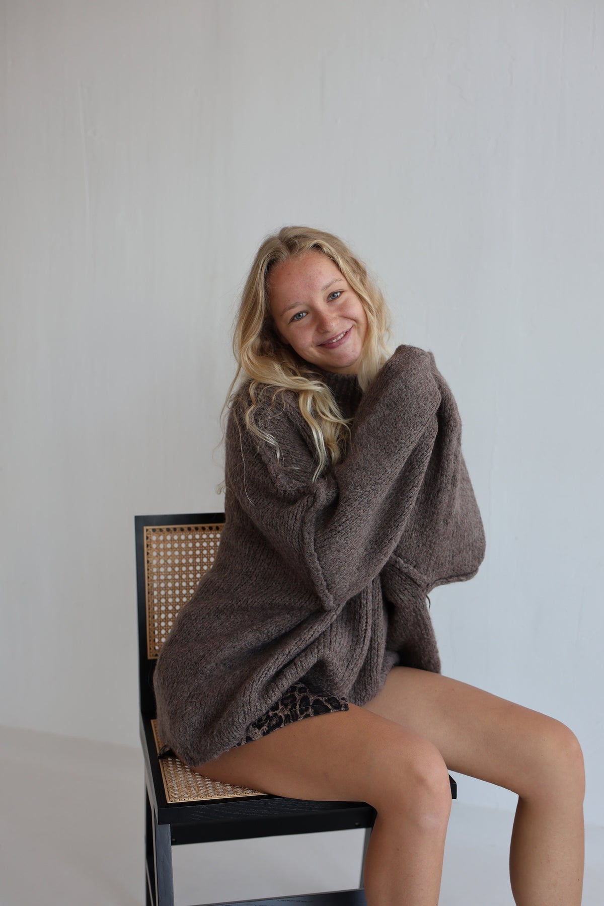 Fiora | Women’s Oversized Knit Sweater Pullover
