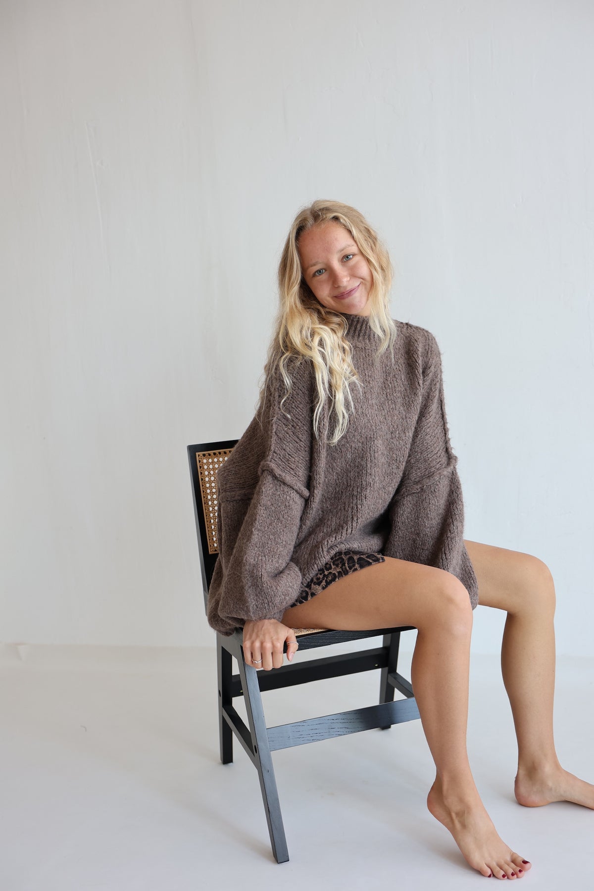 Fiora | Women’s Oversized Knit Sweater Pullover