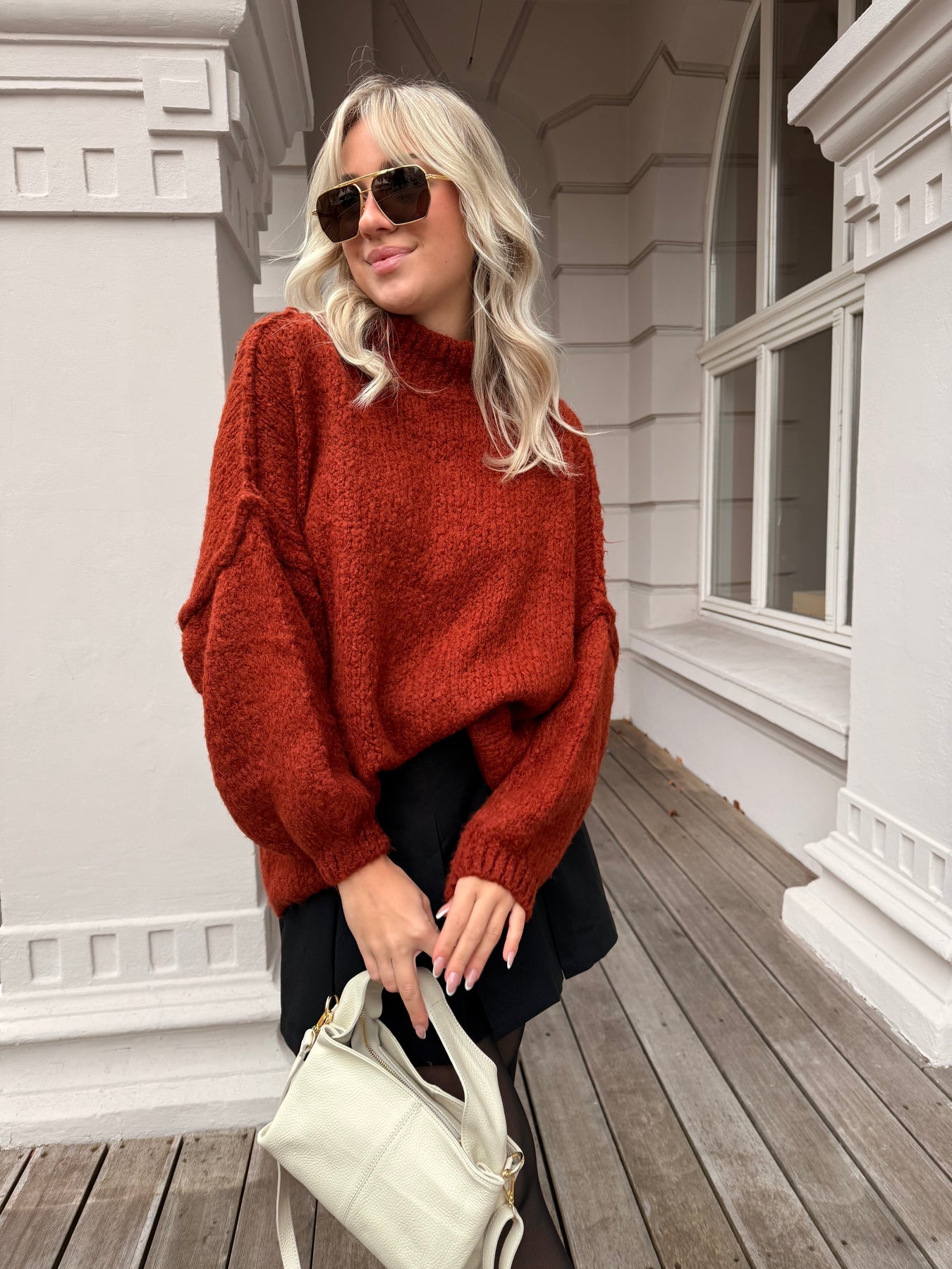 Fiora | Women’s Oversized Knit Sweater Pullover
