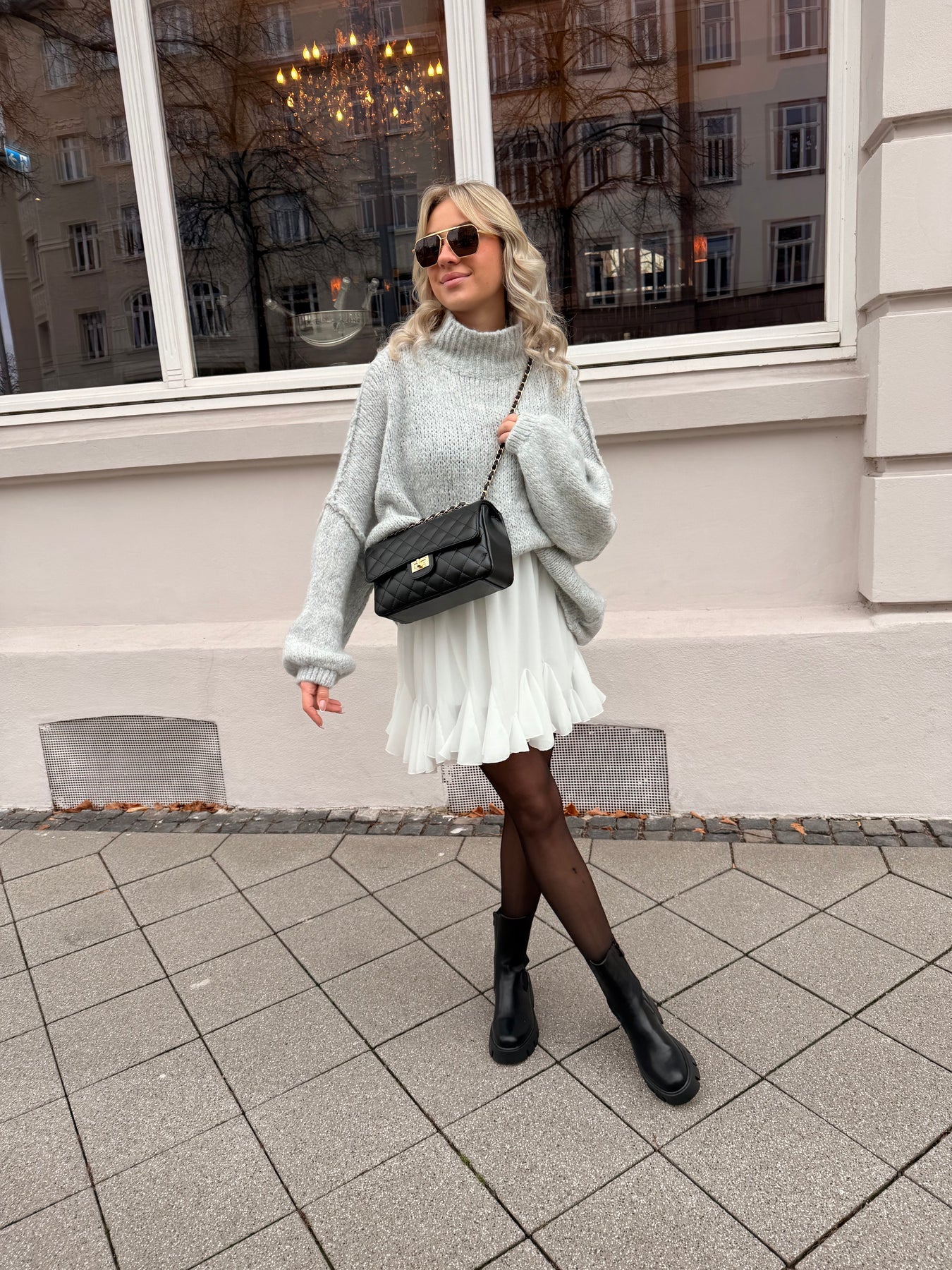 Fiora | Women’s Oversized Knit Sweater Pullover