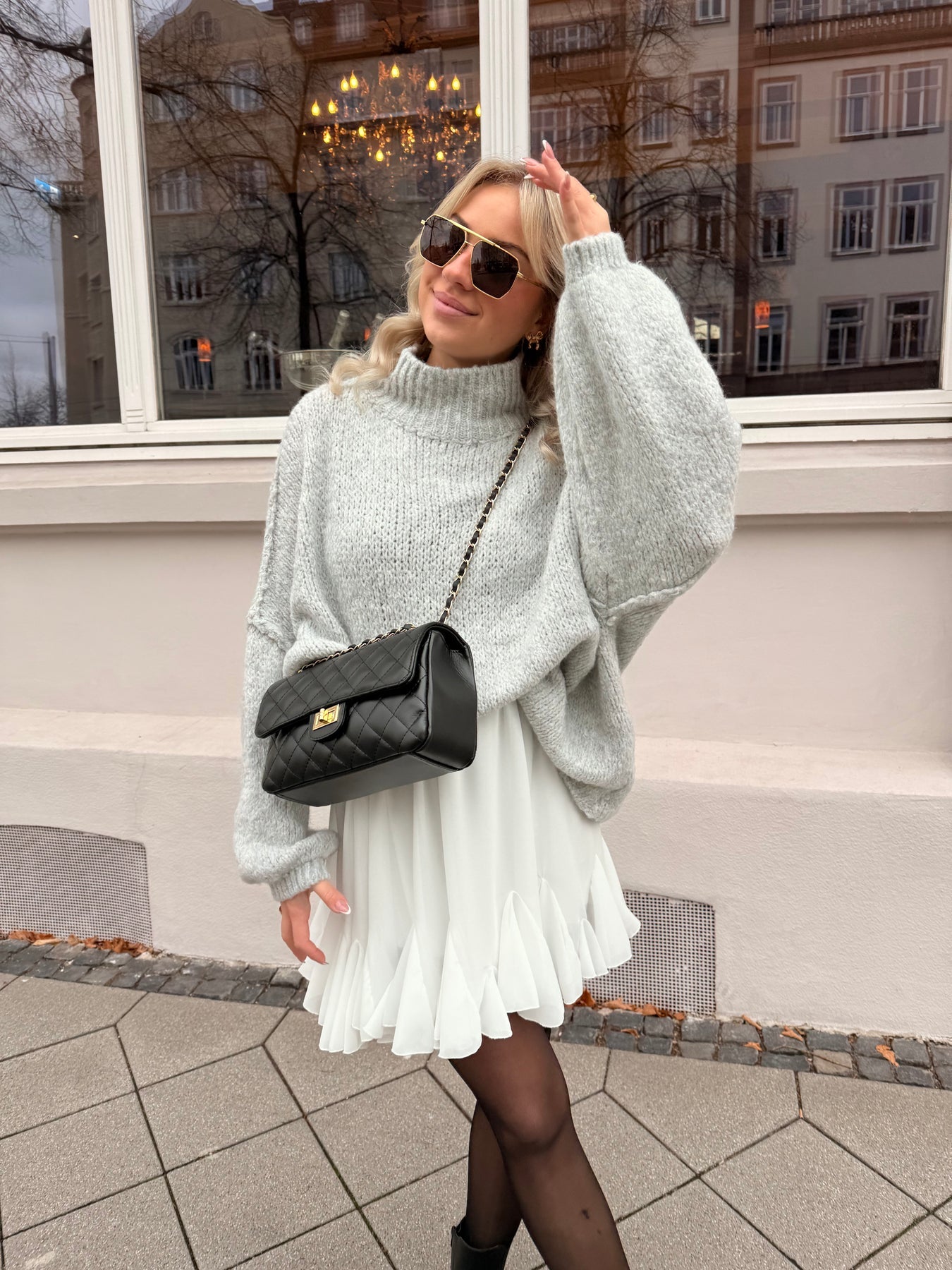 Fiora | Women’s Oversized Knit Sweater Pullover