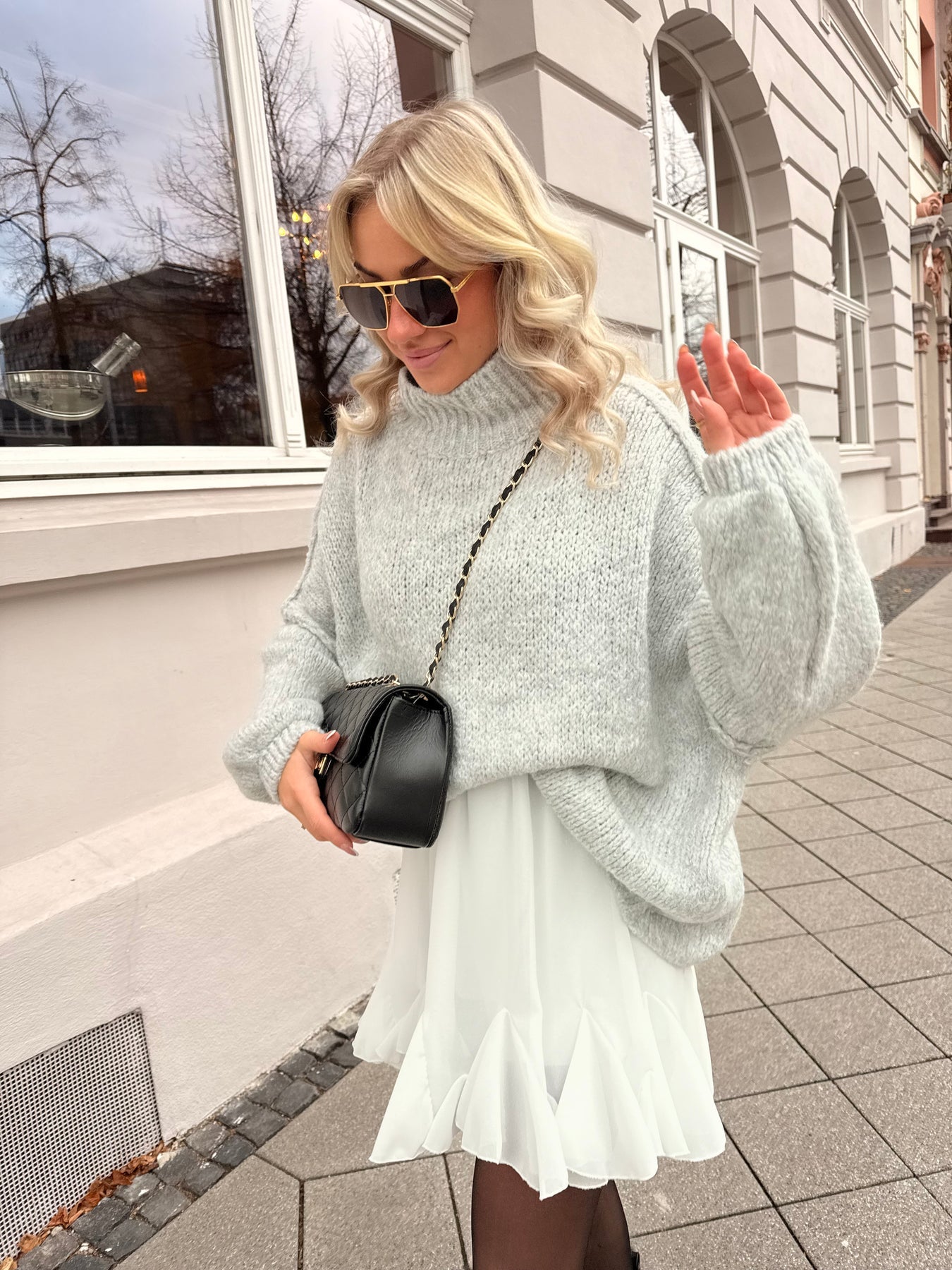 Fiora | Women’s Oversized Knit Sweater Pullover