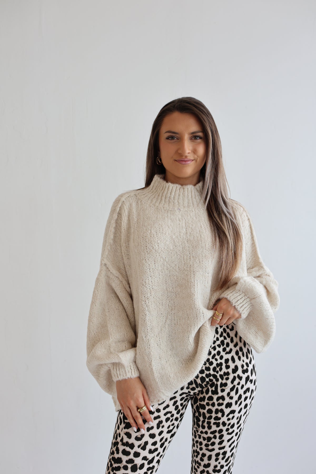Fiora | Women’s Oversized Knit Sweater Pullover
