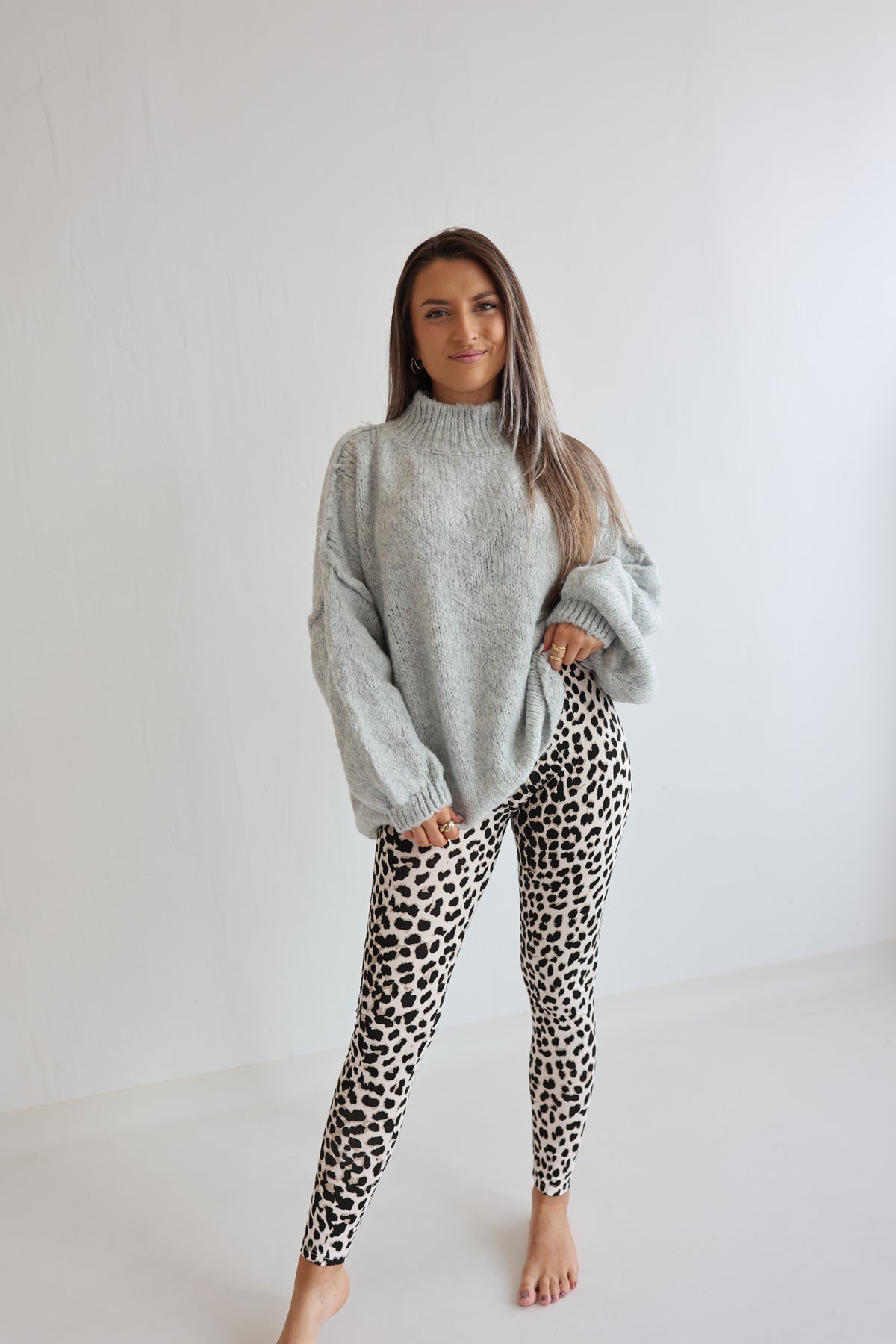 Fiora | Women’s Oversized Knit Sweater Pullover
