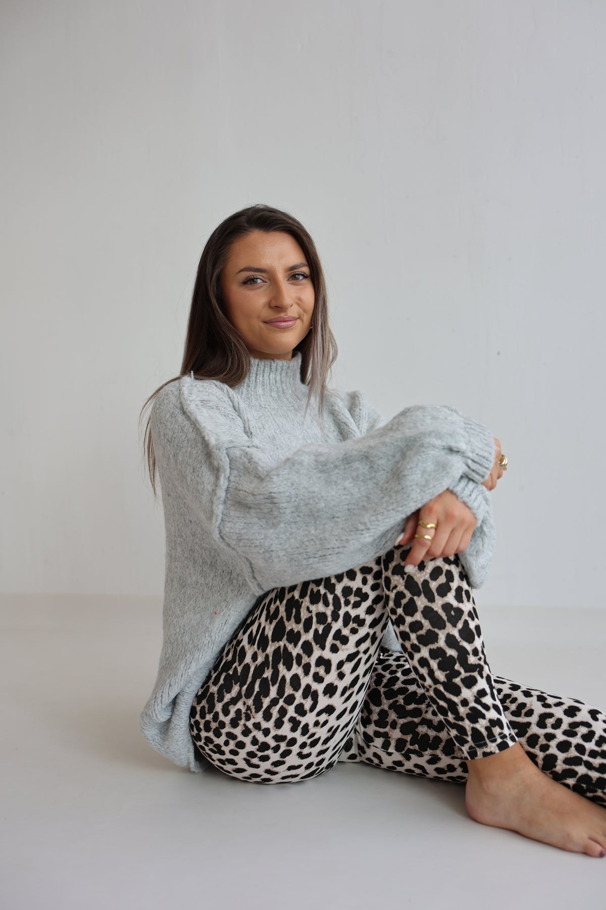 Fiora | Women’s Oversized Knit Sweater Pullover