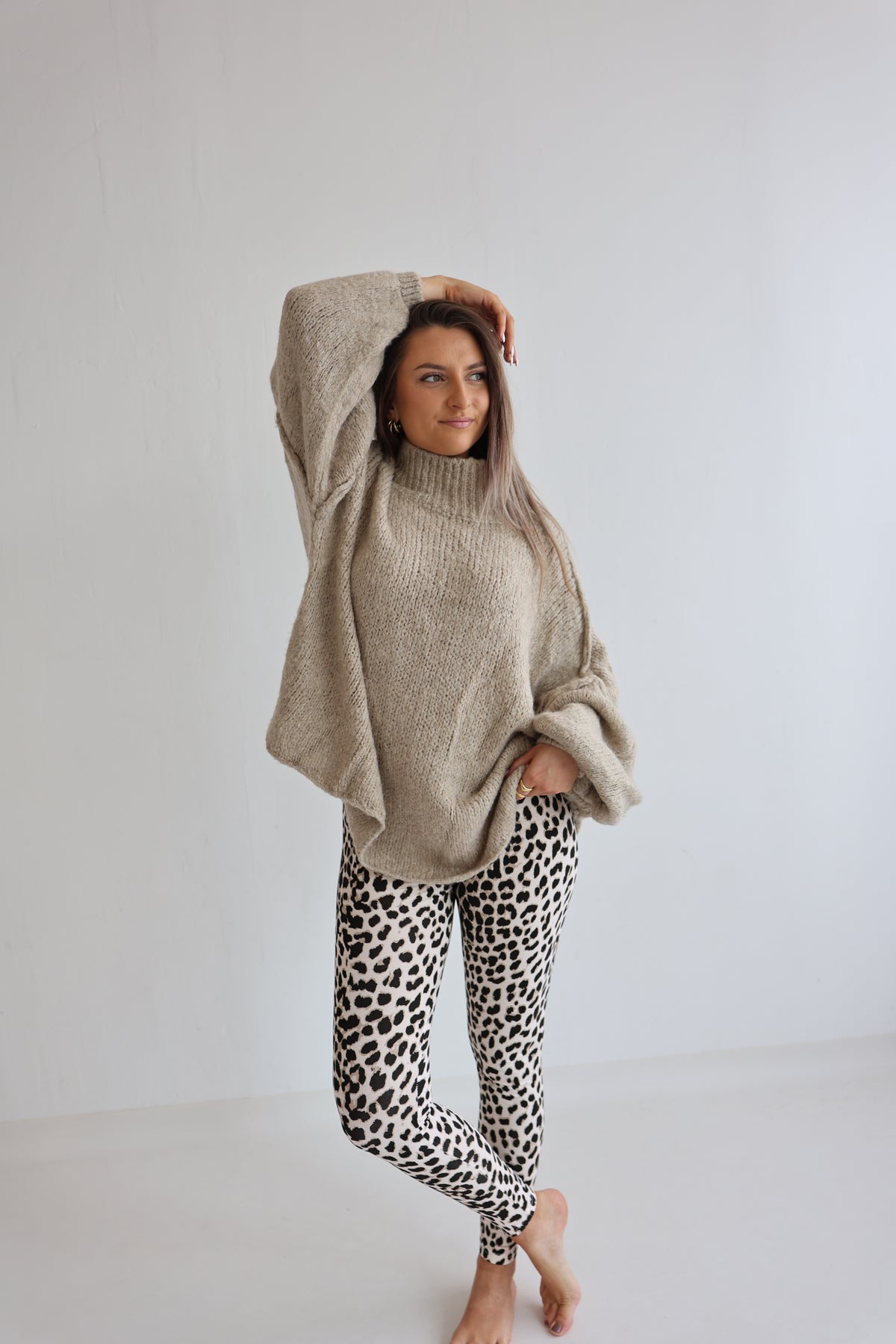 Fiora | Women’s Oversized Knit Sweater Pullover