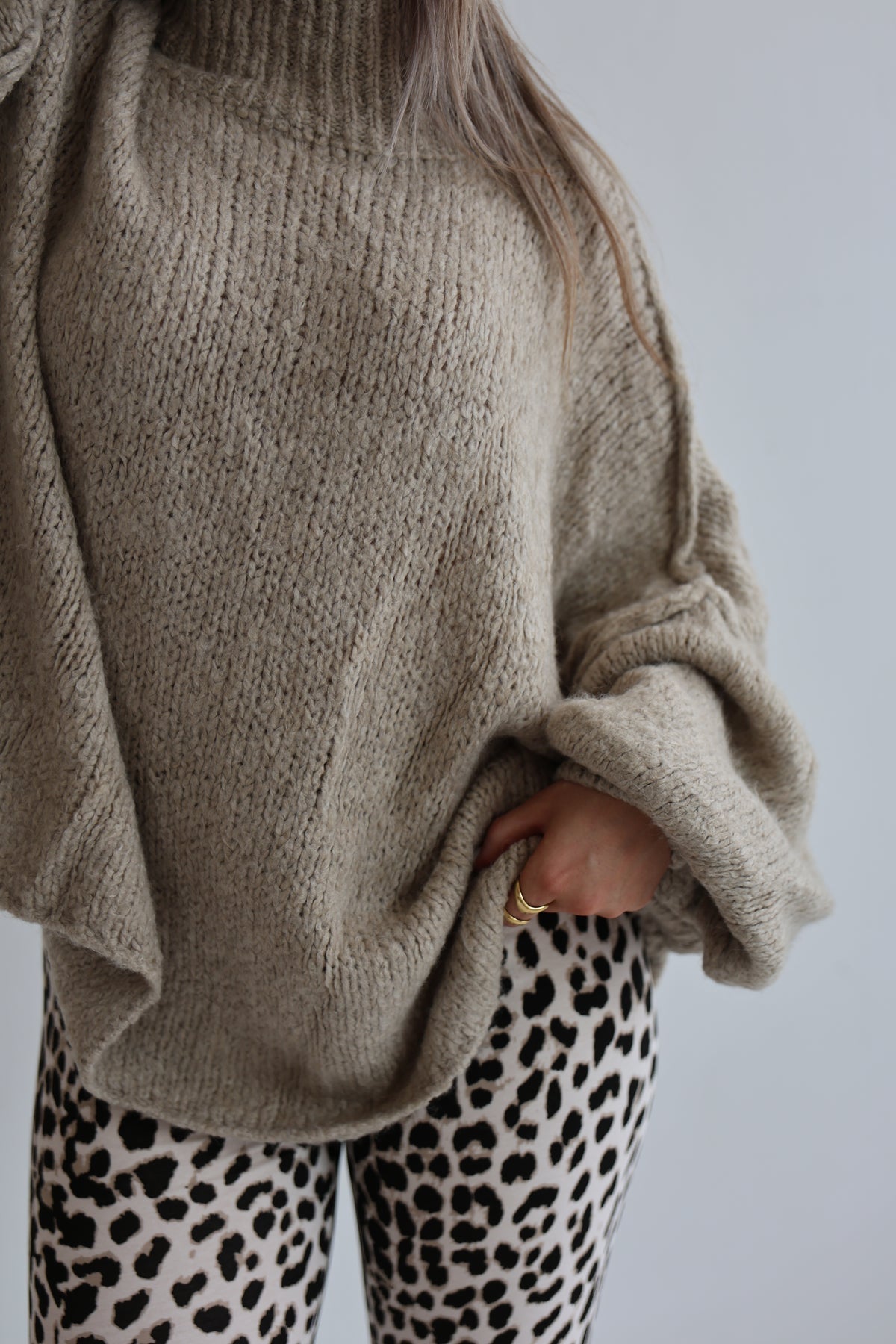 Fiora | Women’s Oversized Knit Sweater Pullover