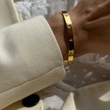 Liora Bangle